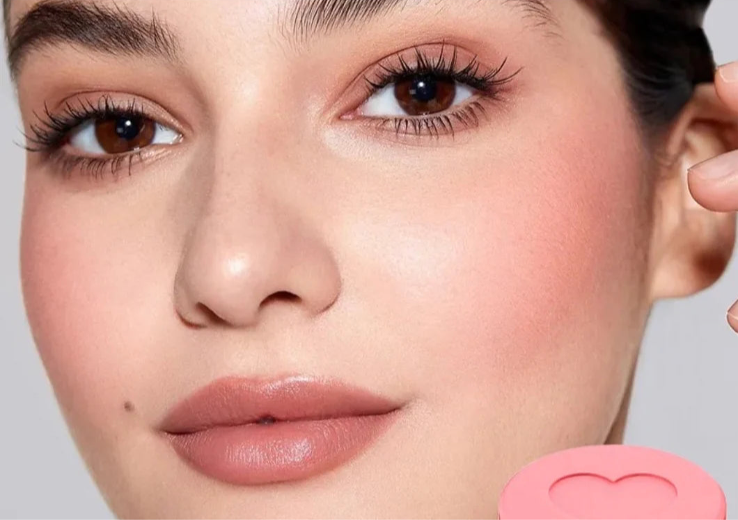 Heart stamp blush (Feisty)